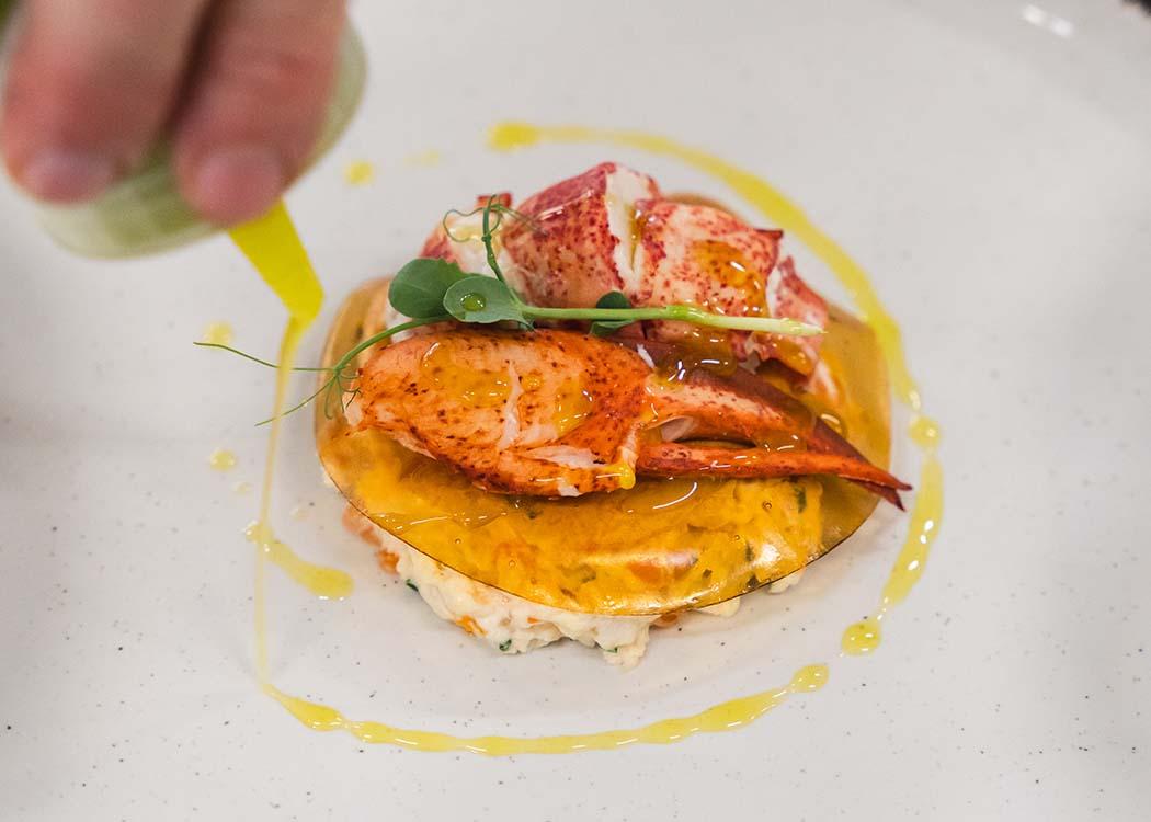 Un delicioso y vistoso plato de marisco
